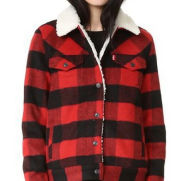 Levi's Wool Boyfriend Sherpa Trucker Jacket Cherry Bomb Plaid Size Large - Picture 1 of 10